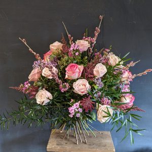 Large mixed pink rose bouquet